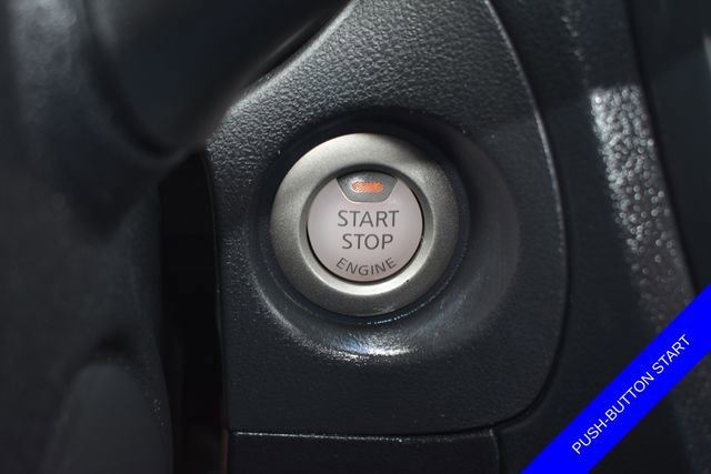 Used 2012 Nissan Juke SV image 7