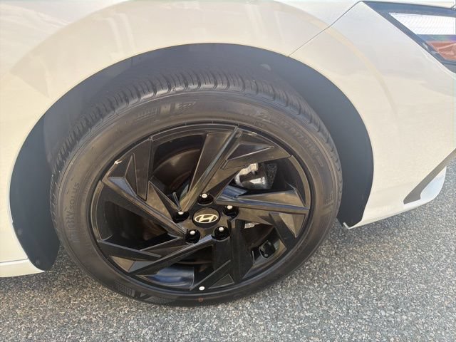 Certified 2026 Hyundai Elantra Sport FWD image 8