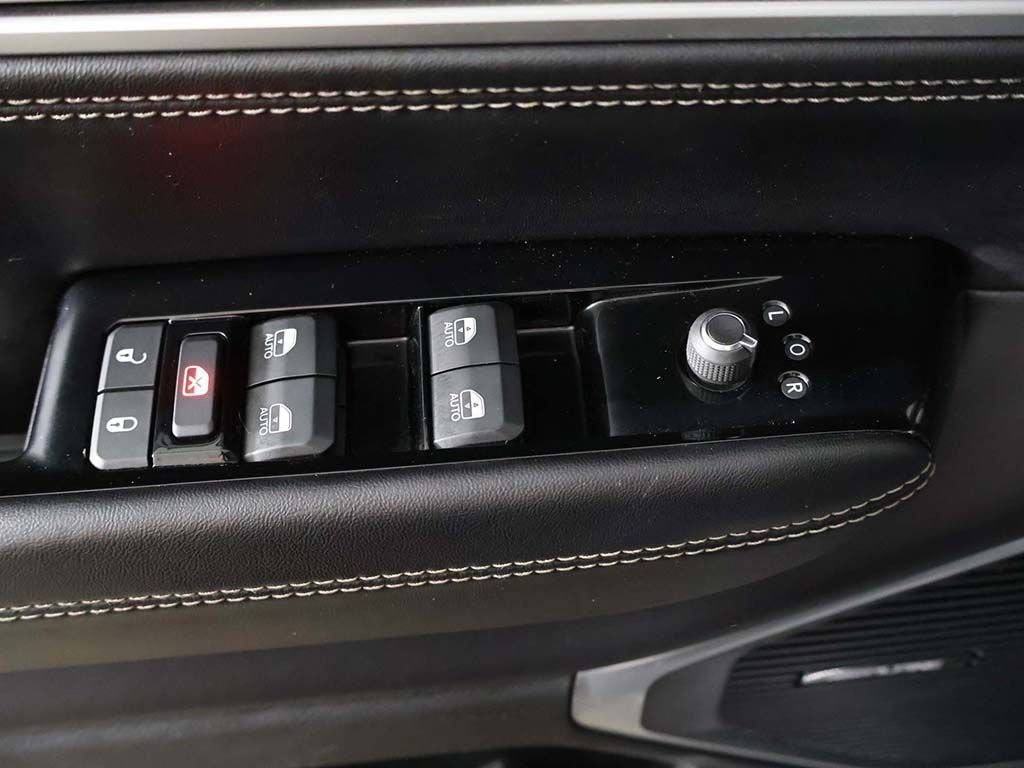 Used 2022 Jeep Wagoneer Series III w/ Flexible Seating Group AWD/4WD image 41