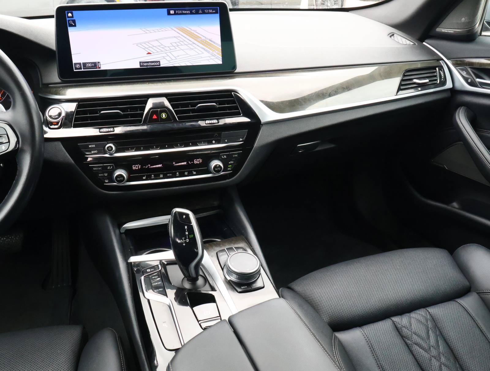 Used 2023 BMW 530i w/ Premium Package RWD image 11