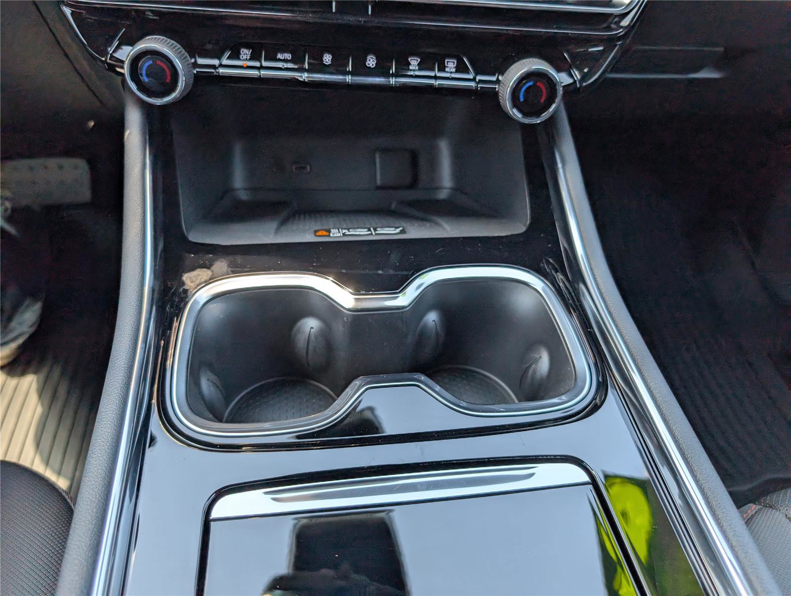 New 2026 Chevrolet Traverse Z71 w/ Driver Confidence Package AWD/4WD image 23