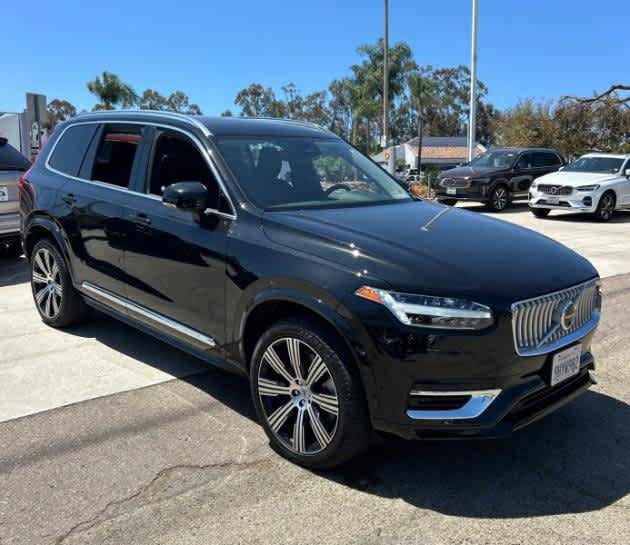 Used 2024 Volvo XC90 T8 Plus w/ Protection Package Premier AWD/4WD image 8