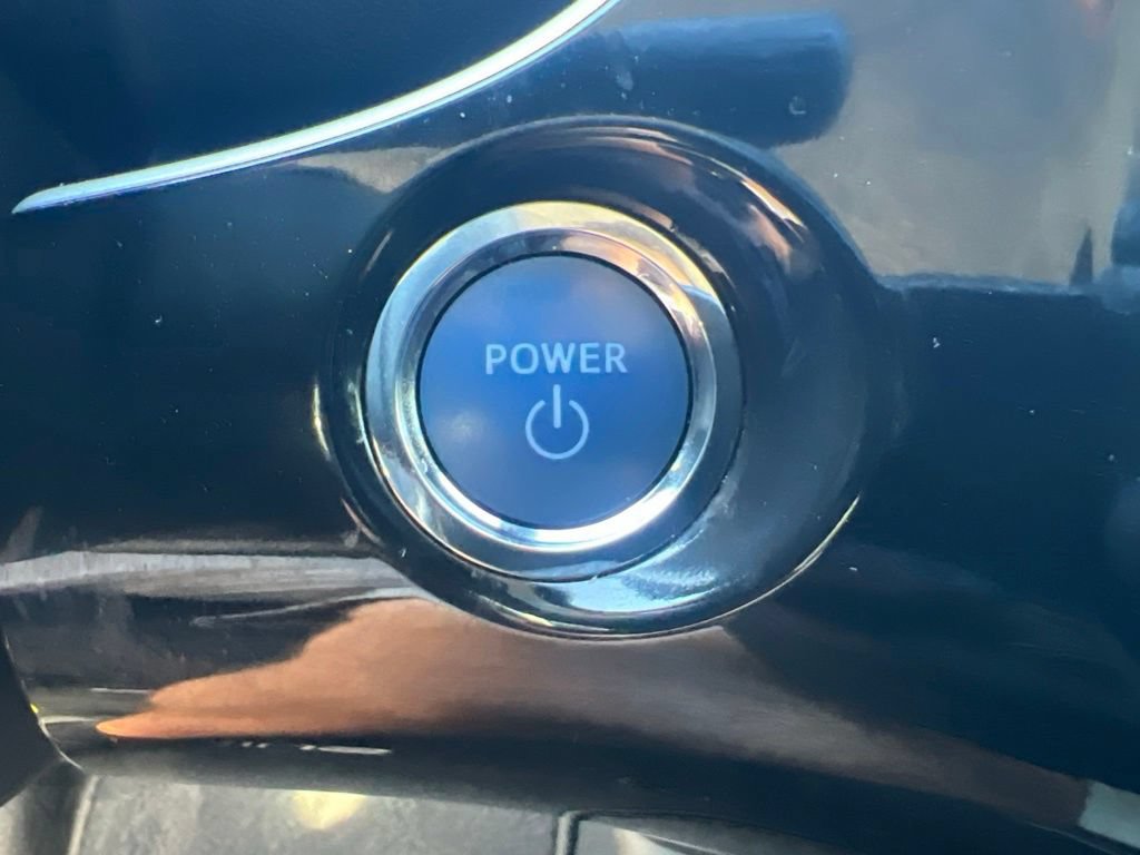 Used 2021 Toyota Prius L Eco FWD image 51