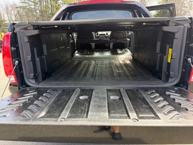 Used 2011 Cadillac Escalade EXT Luxury image 30