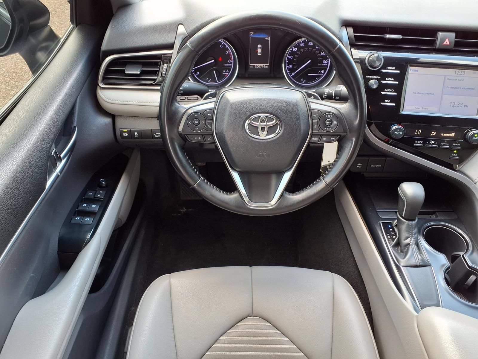 Used 2019 Toyota Camry SE FWD image 13