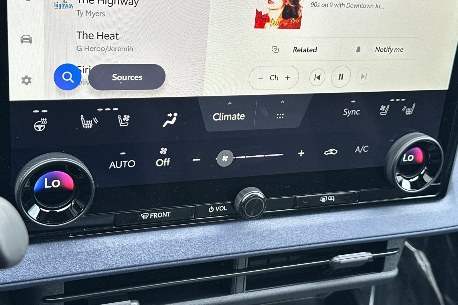 New 2026 Subaru Solterra Touring image 24
