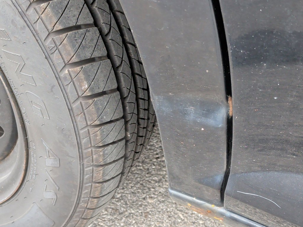 Used 2009 Chevrolet Cobalt LT FWD image 17