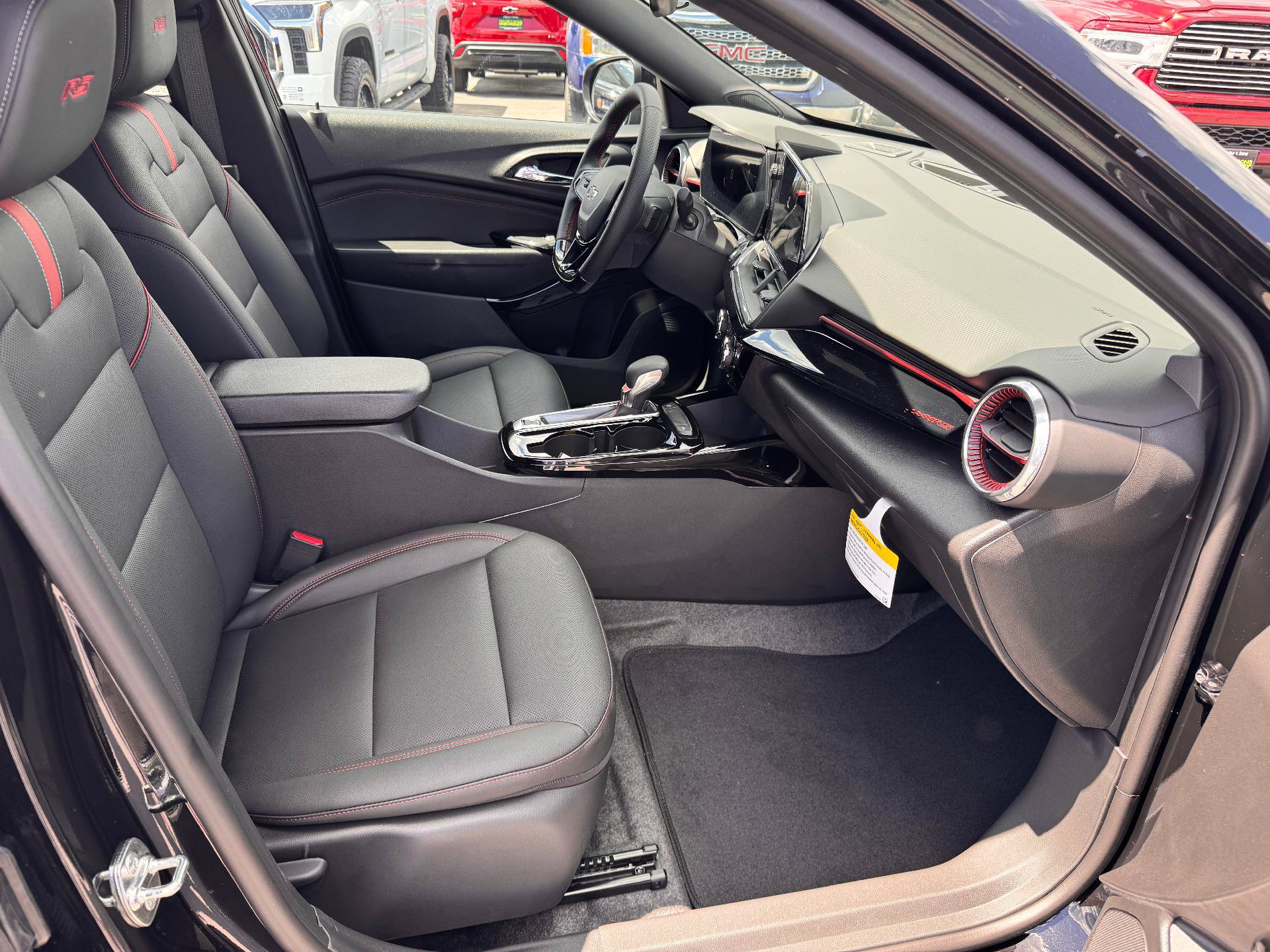New 2026 Chevrolet Trax RS w/ Driver Confidence Package FWD image 17