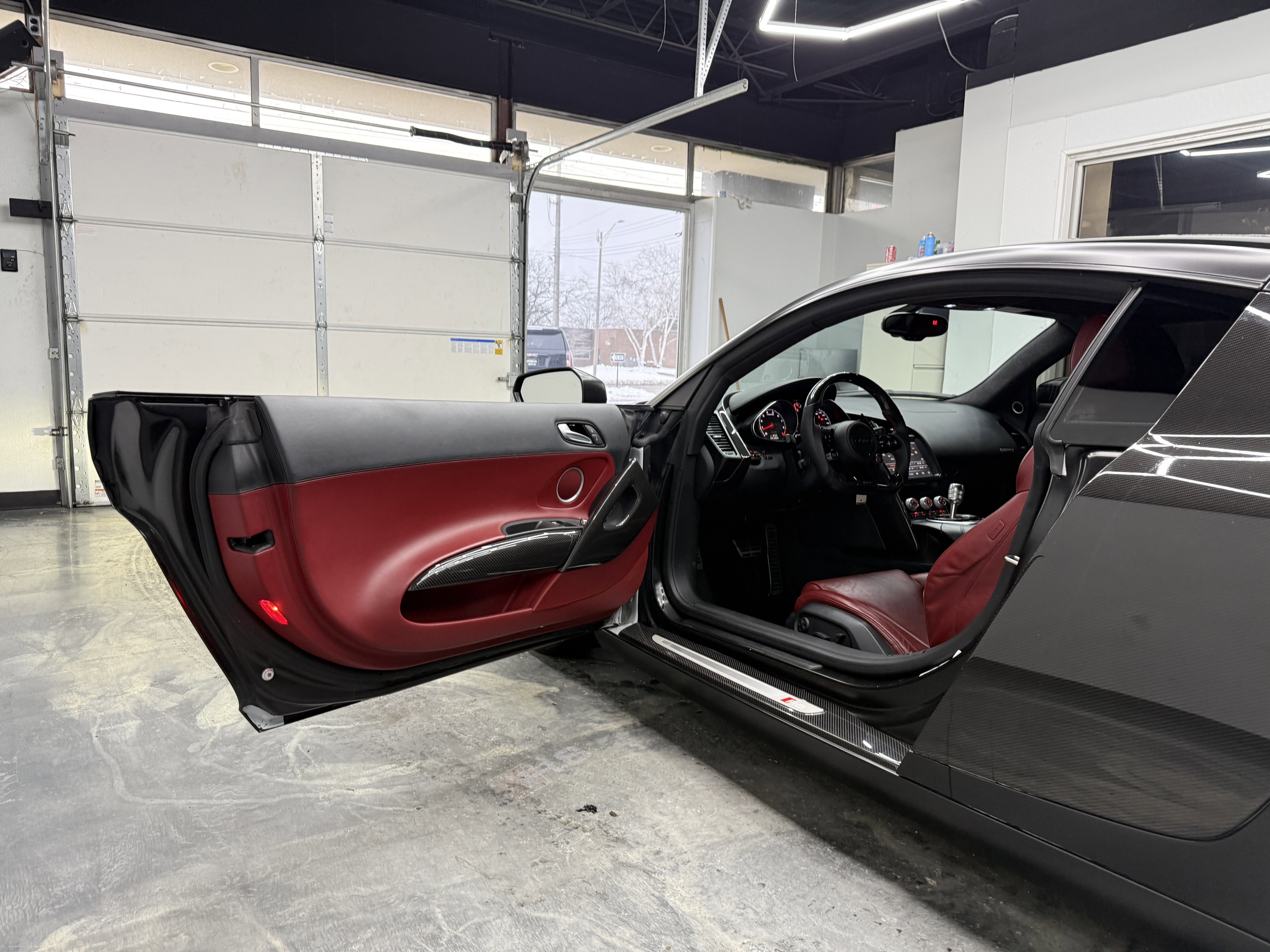 Used 2015 Audi R8 V8 image 8