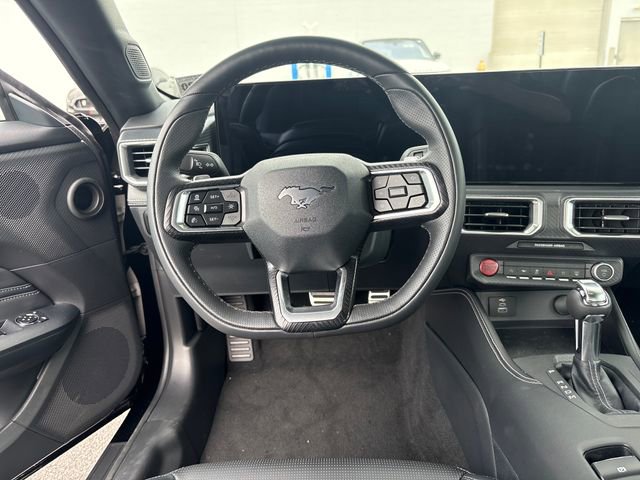 Used 2025 Ford Mustang GT Premium RWD image 13