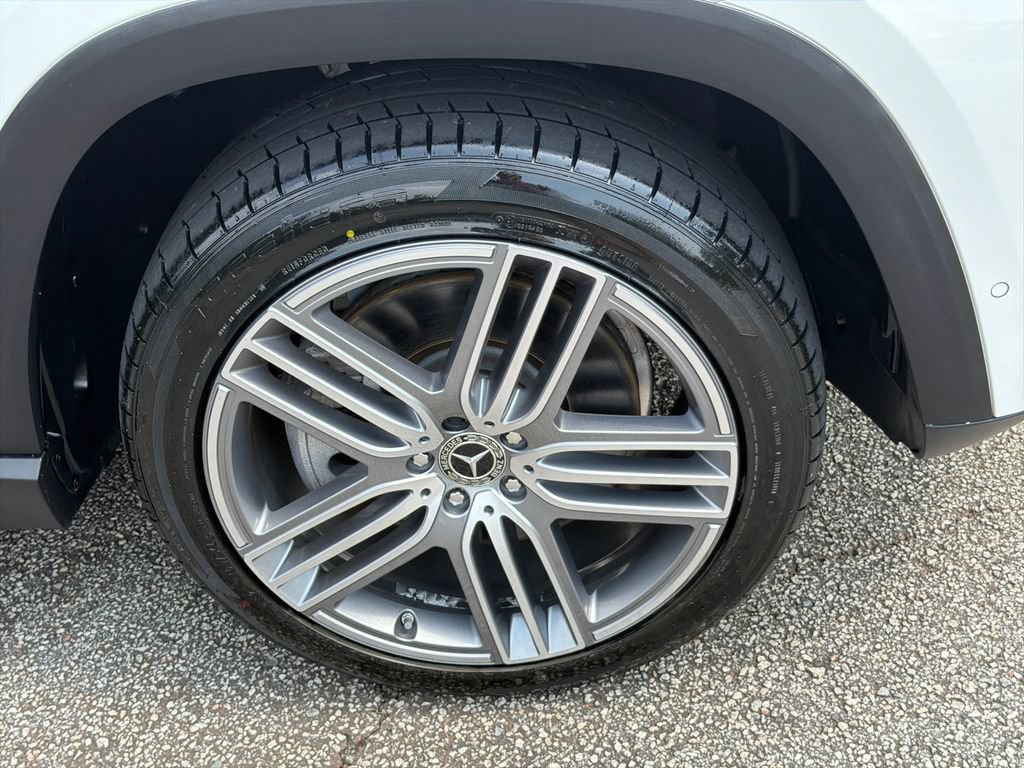 Used 2022 Mercedes-Benz GLS 450 4MATIC image 12