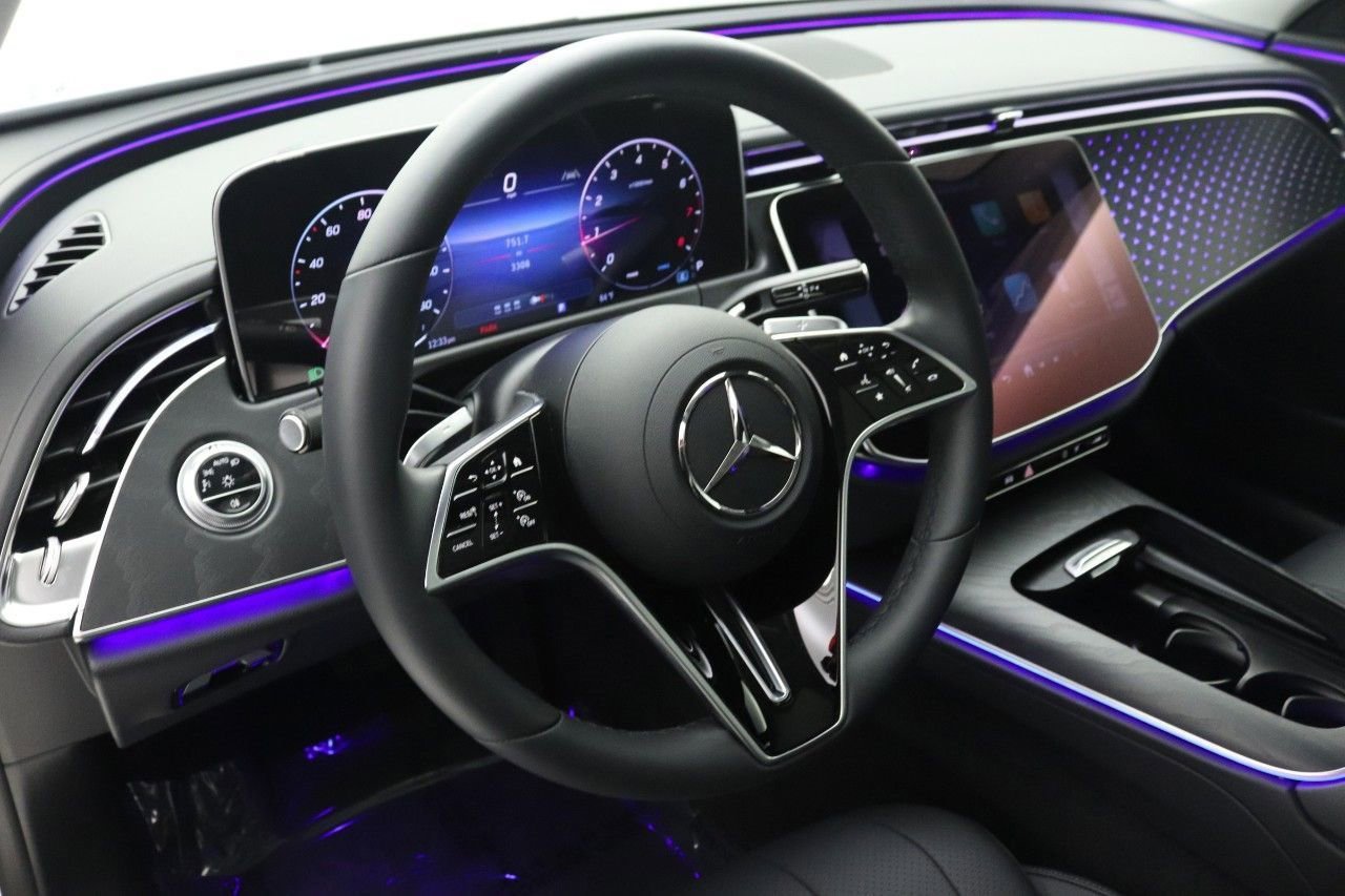 Certified 2025 Mercedes-Benz E 350 4MATIC Sedan image 17
