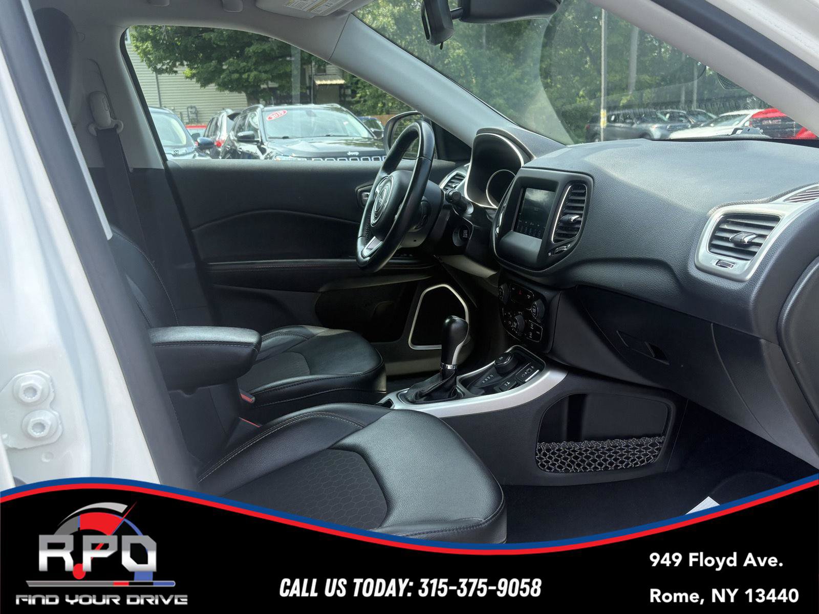 Used 2019 Jeep Compass Latitude AWD/4WD image 28