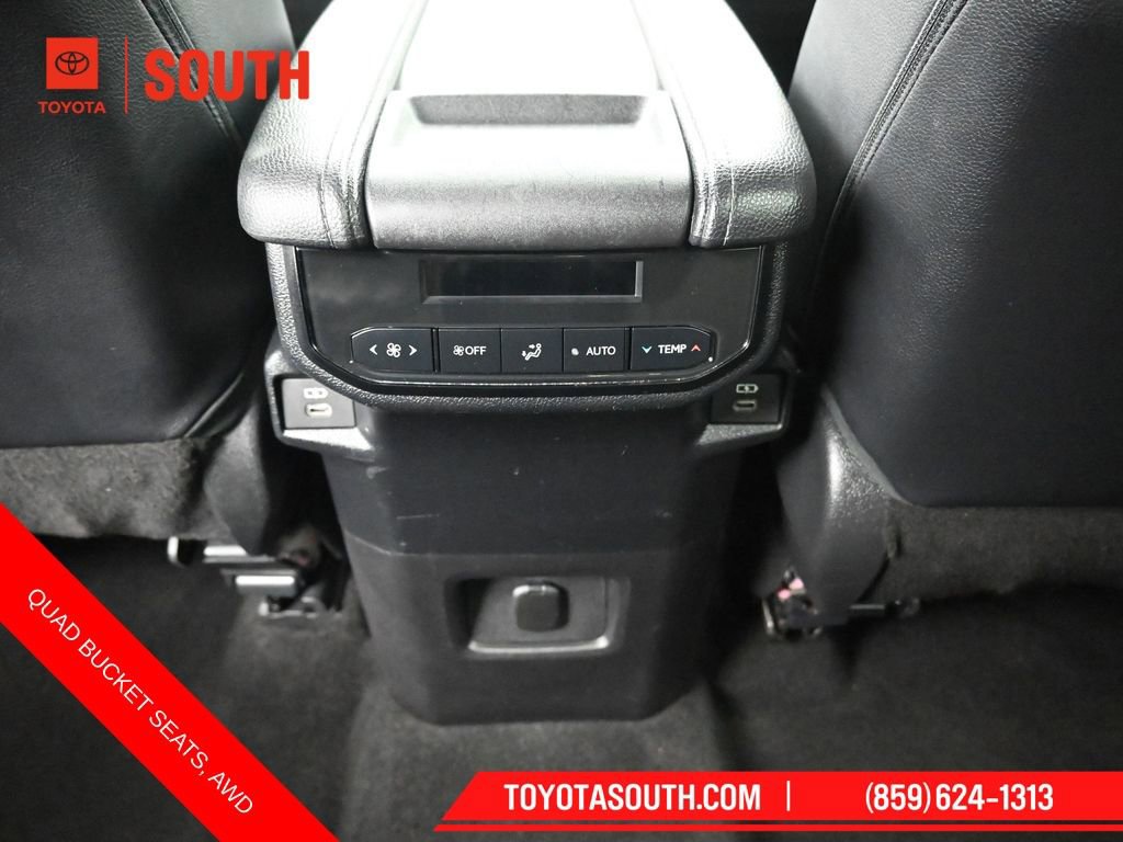 Used 2025 Toyota Grand Highlander AWD image 26
