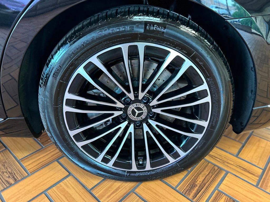 Used 2023 Mercedes-Benz S 580e 4MATIC Sedan w/ Warmth & Comfort Package image 46
