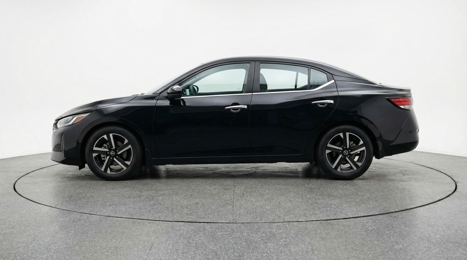 Used 2025 Nissan Sentra SV FWD image 5