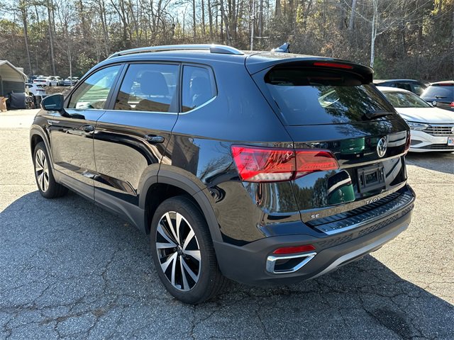 Used 2023 Volkswagen Taos SE image 5