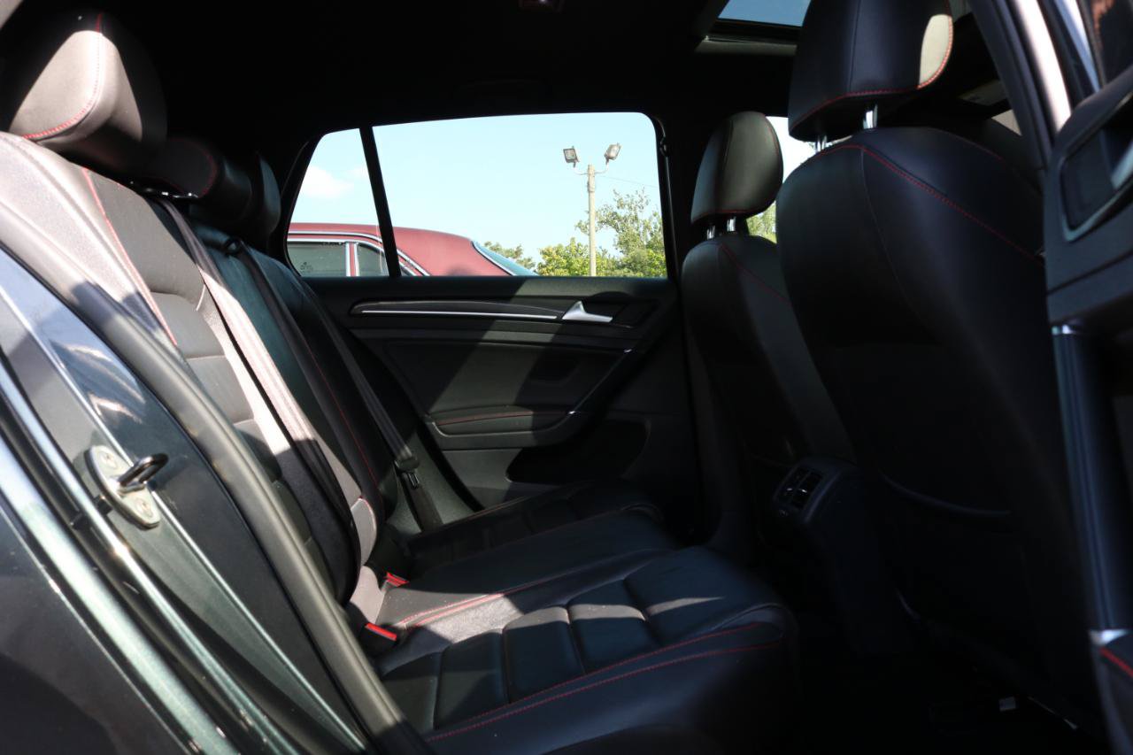 Used 2015 Volkswagen GTI SE w/ Lighting Package (SEL) FWD image 44
