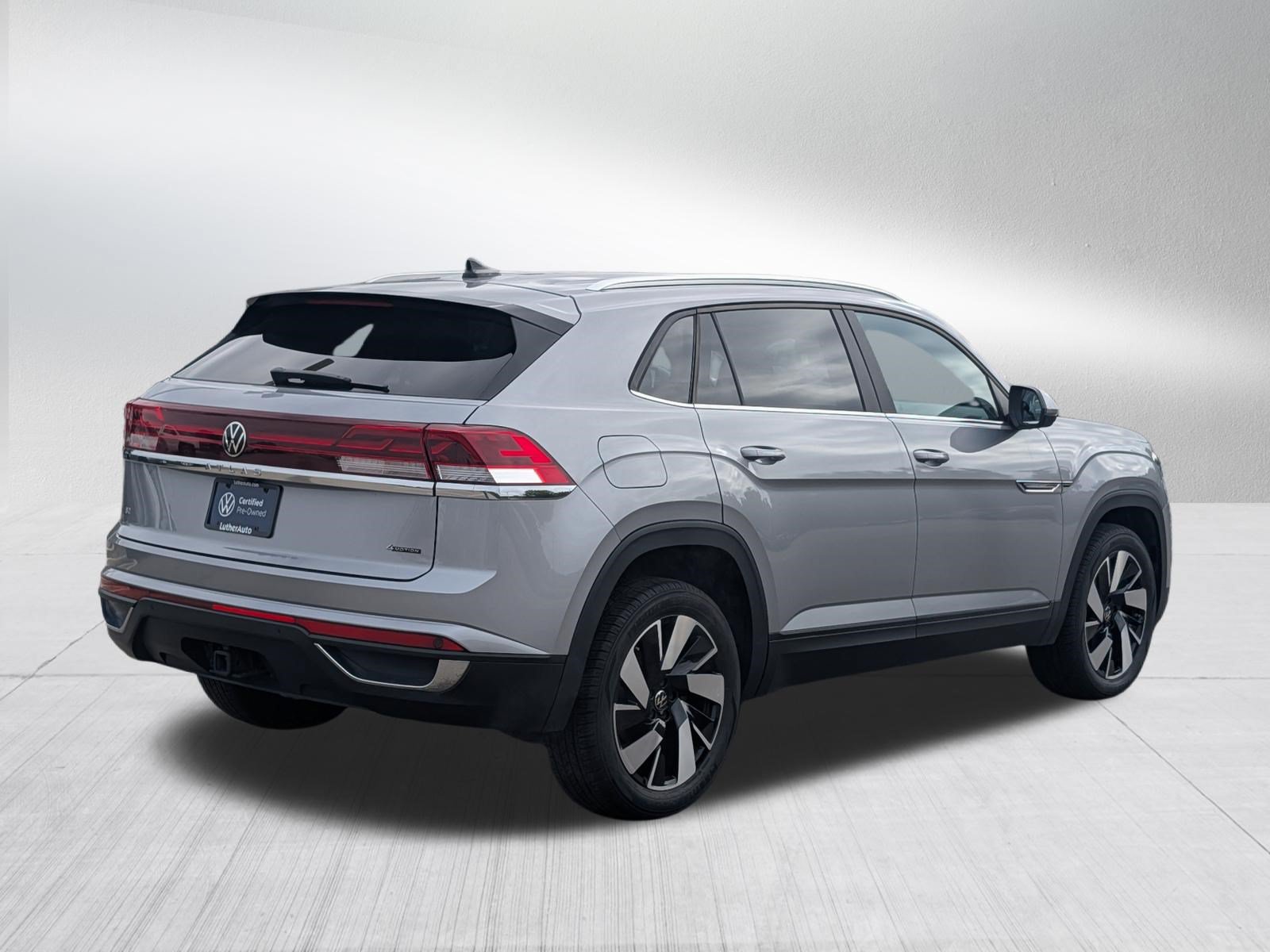 Certified 2024 Volkswagen Atlas Cross Sport SE AWD/4WD image 7