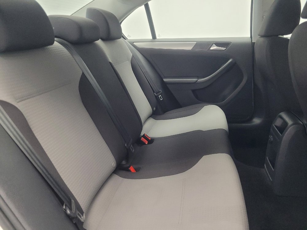 Used 2017 Volkswagen Jetta S image 19