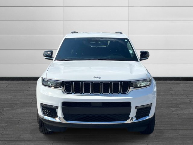 Used 2025 Jeep Grand Cherokee L Limited AWD/4WD image 9