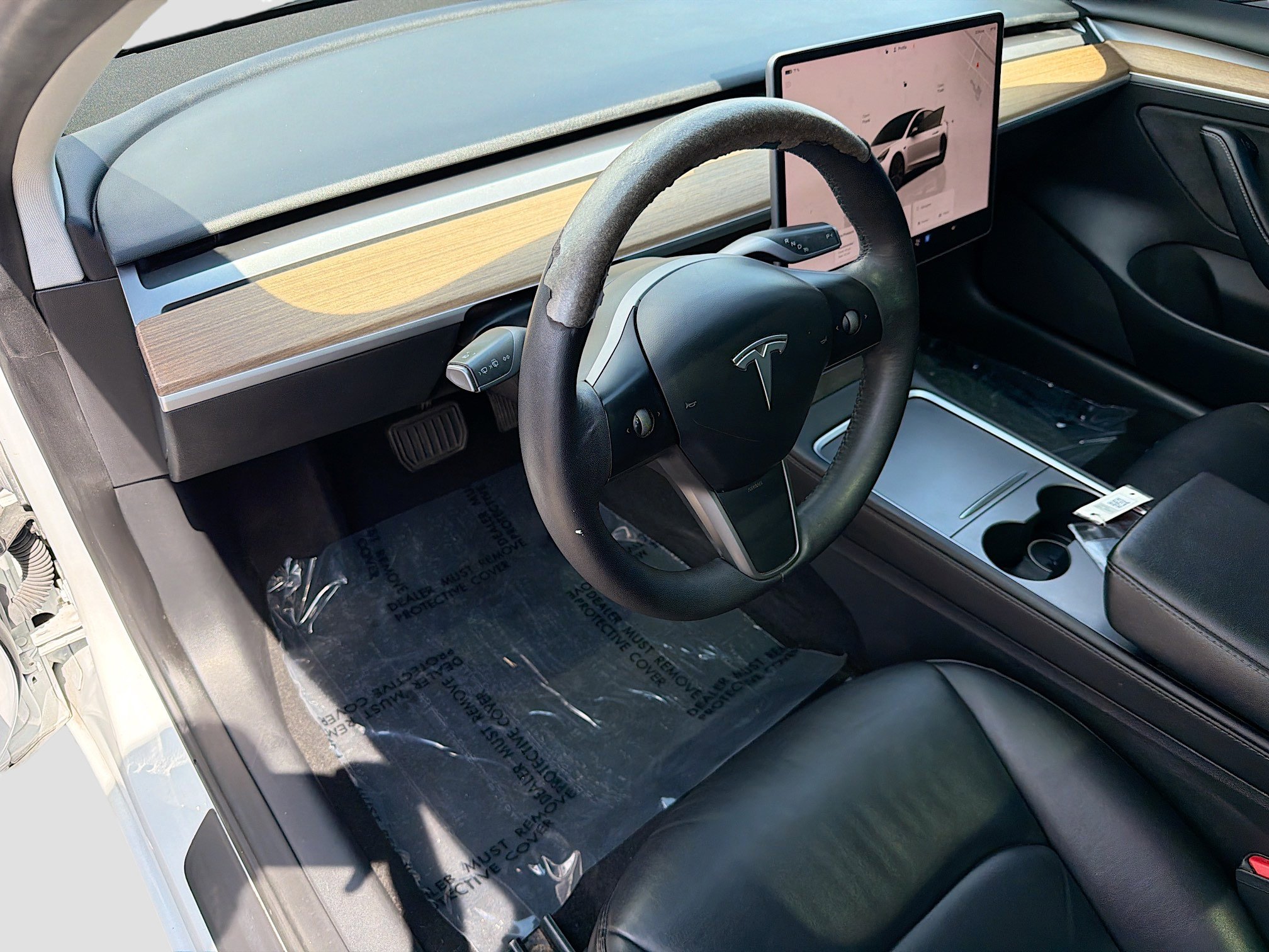 Used 2023 Tesla Model 3 Standard Range image 24