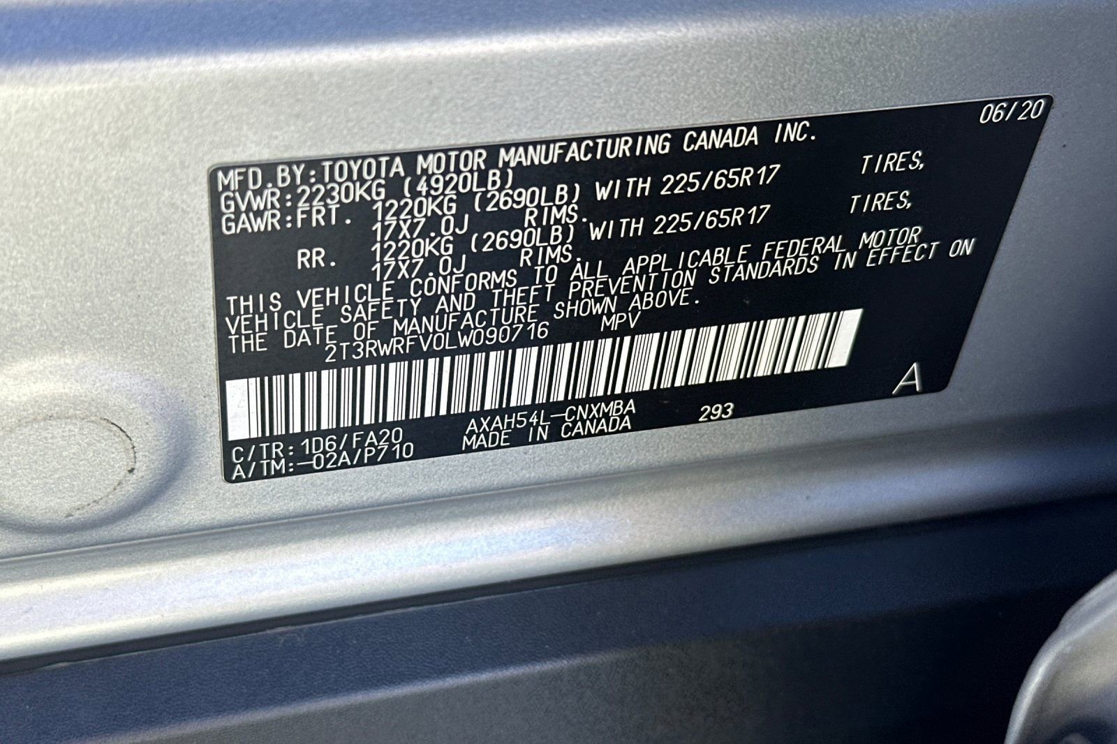 Used 2020 Toyota RAV4 XLE w/ XLE Grade Weather Package image 24