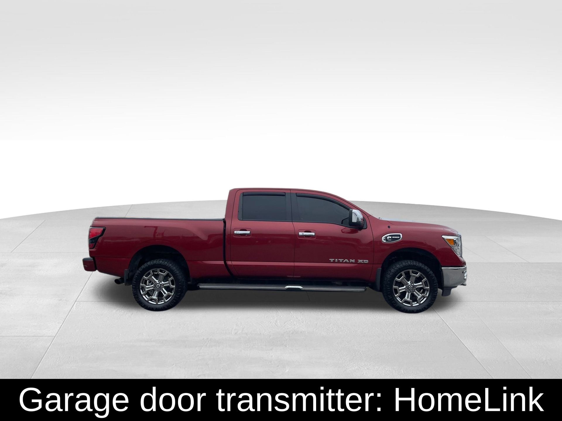 Used 2017 Nissan Titan SL w/ Chrome Package image 7