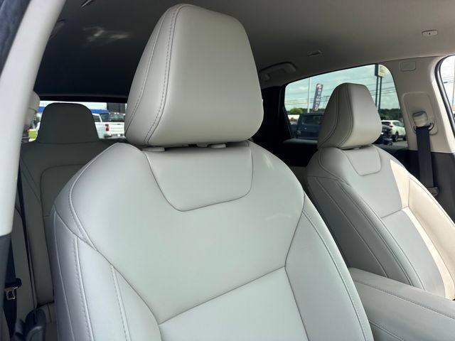 Used 2025 Nissan Murano SV w/ Cargo Package FWD image 28