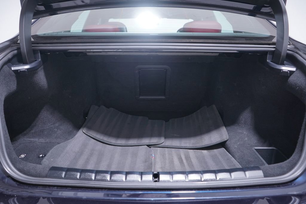 Used 2023 BMW 740i w/ Parking Assistance Package image 22