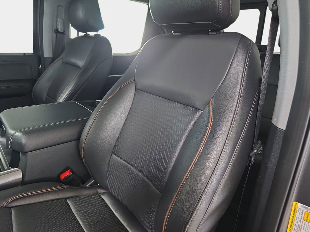 Used 2025 Ford F250 Lariat w/ Lariat Ultimate Package image 17