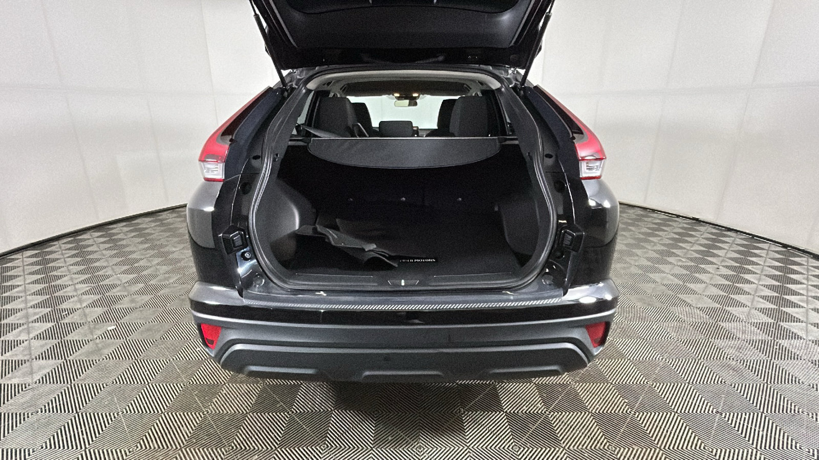 Used 2025 Mitsubishi Eclipse Cross LE AWD/4WD image 31