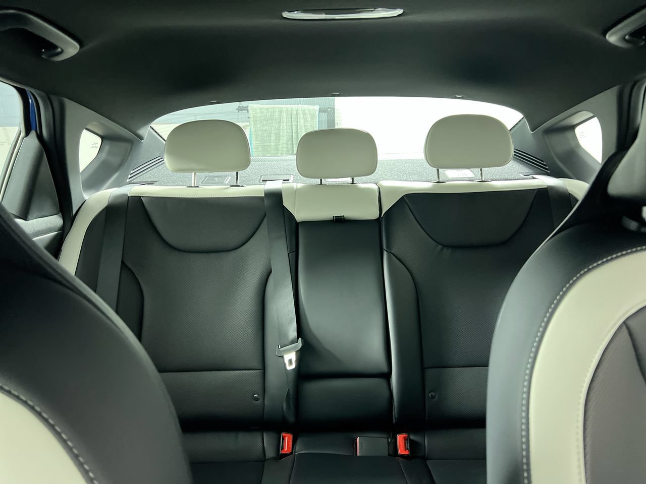 New 2026 Kia K4 GT-Line FWD image 34