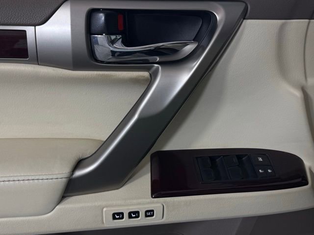 Used 2014 Lexus GX 460 w/ Premium Package image 15