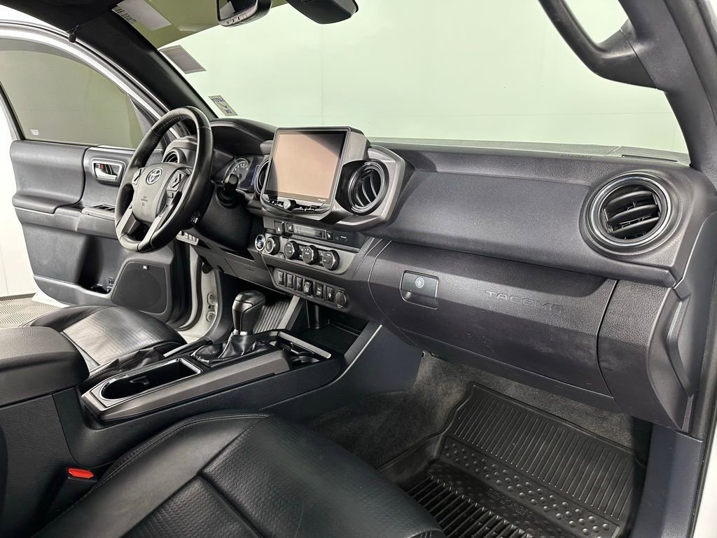 Used 2019 Toyota Tacoma TRD Off-Road image 25