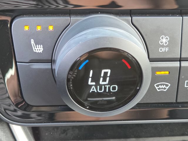 Used 2024 Toyota Grand Highlander AWD image 16