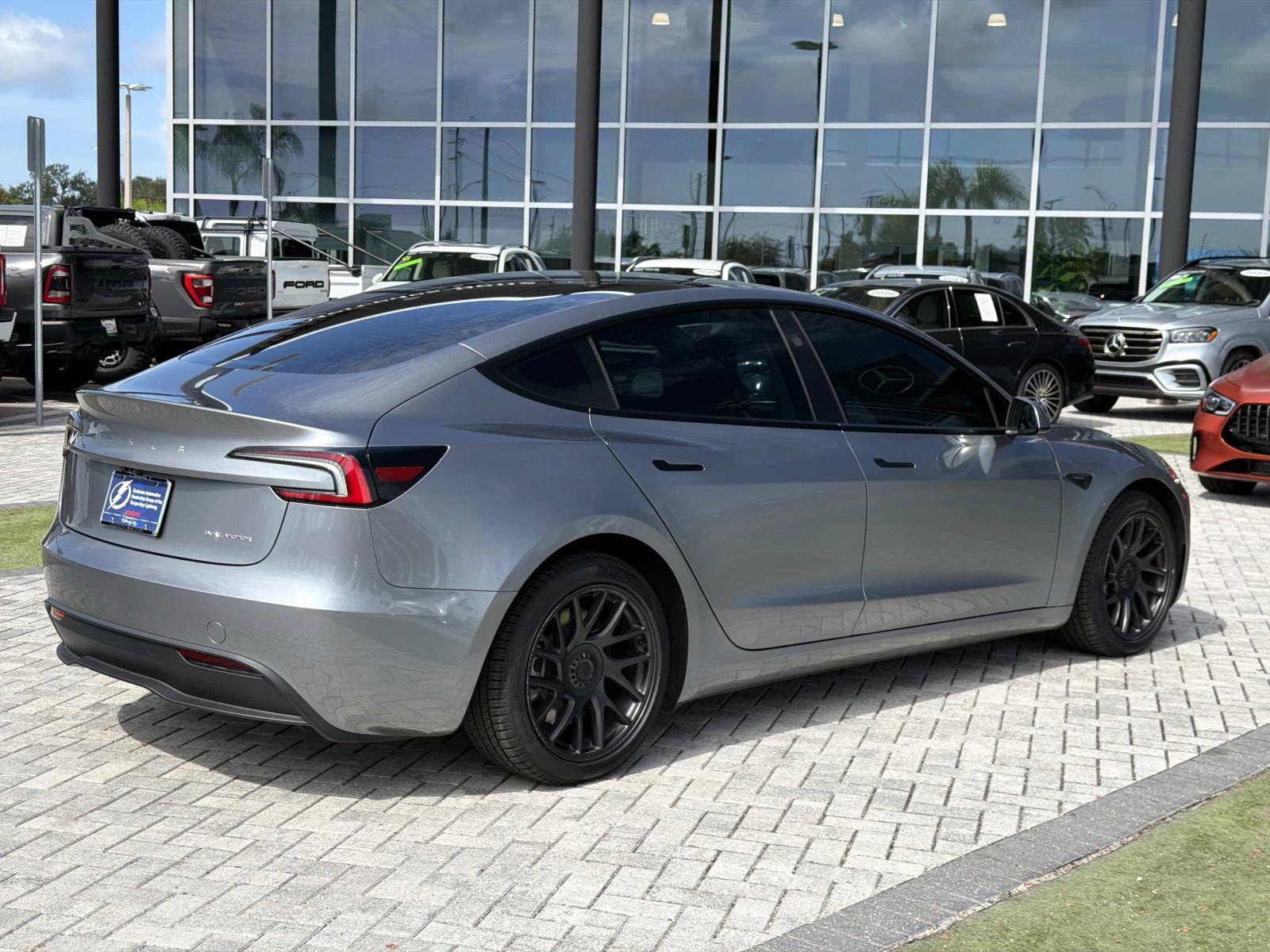 Used 2025 Tesla Model 3 Long Range AWD/4WD image 5