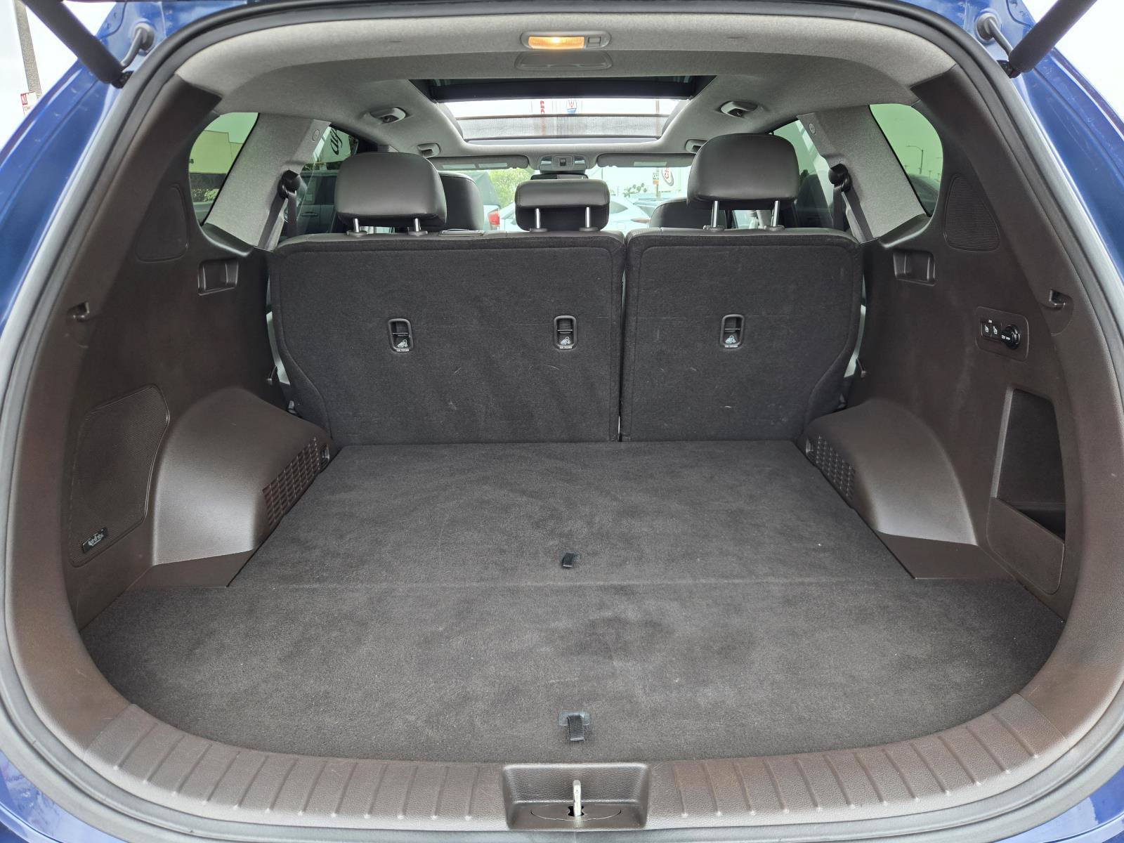 Used 2020 Hyundai Santa Fe Limited FWD image 27