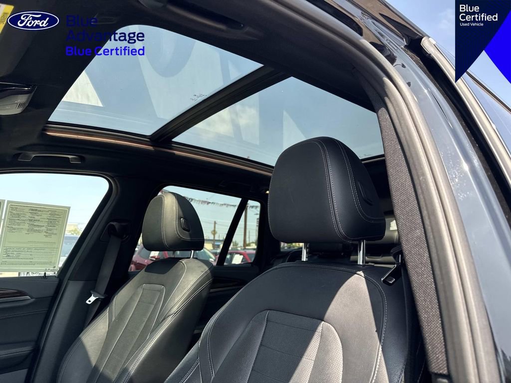 Used 2019 BMW X3 sDrive30i w/ Executive Package RWD image 18