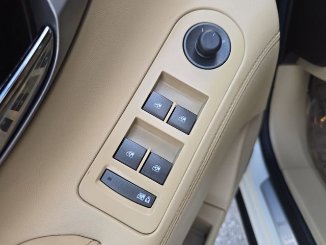 Used 2010 Buick LaCrosse CXS image 16