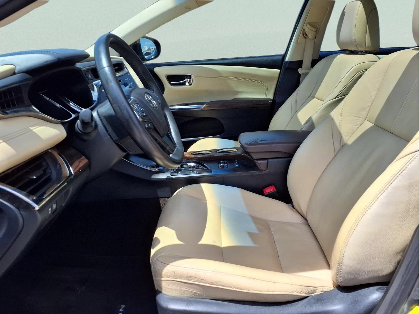 Used 2014 Toyota Avalon XLE Touring FWD image 10