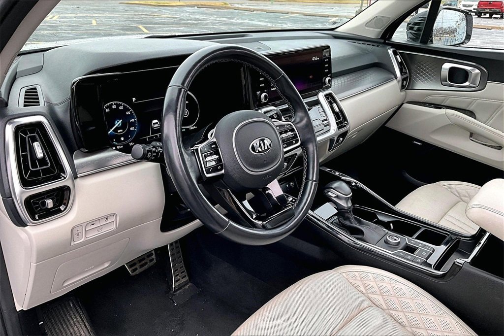 Used 2021 Kia Sorento SX image 12