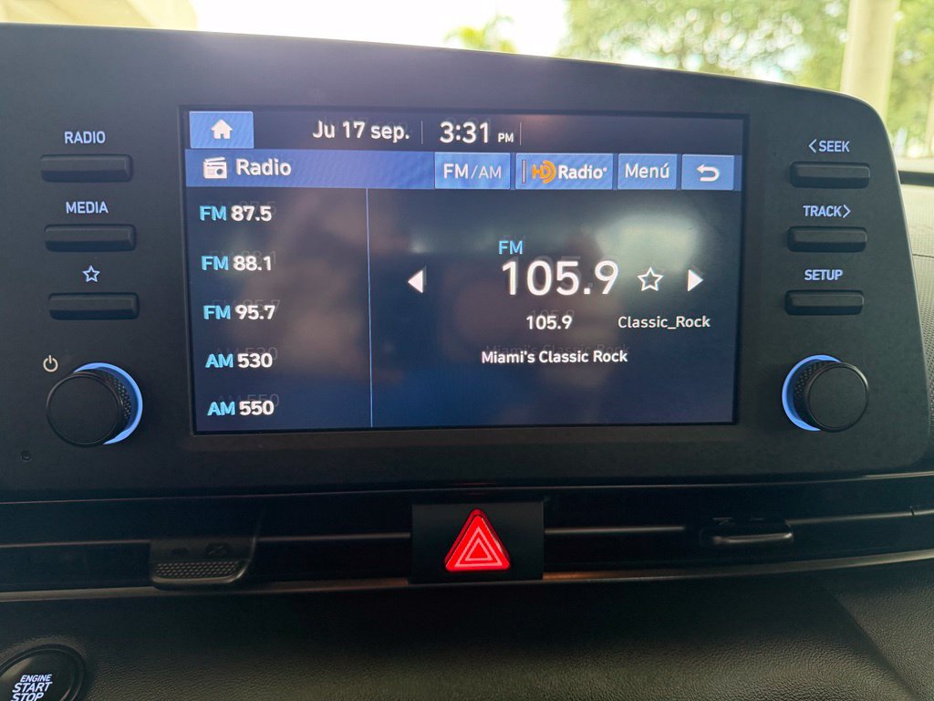 Used 2025 Hyundai Elantra Sport FWD image 8