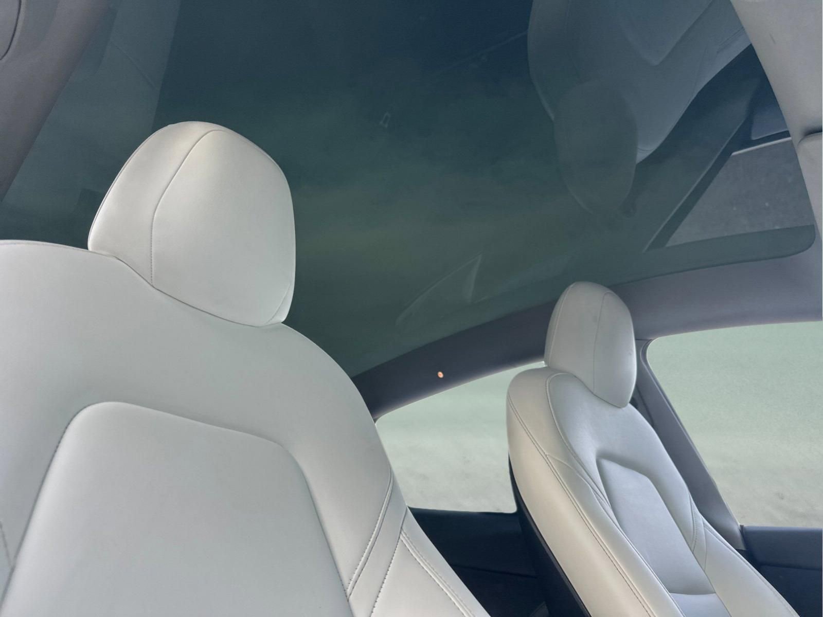 Used 2023 Tesla Model Y Long Range image 17