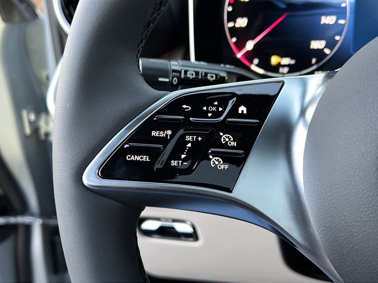 New 2026 Mercedes-Benz GLC 300 4MATIC image 30