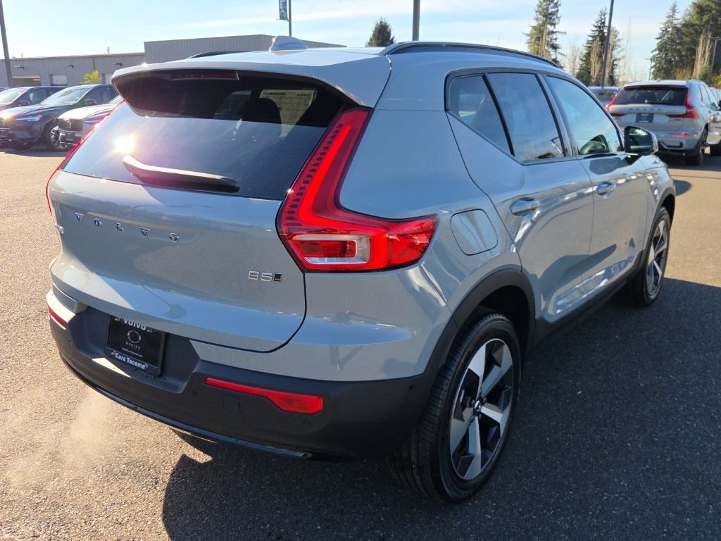 New 2026 Volvo XC40 B5 Plus w/ Protection Package Premier AWD/4WD image 2