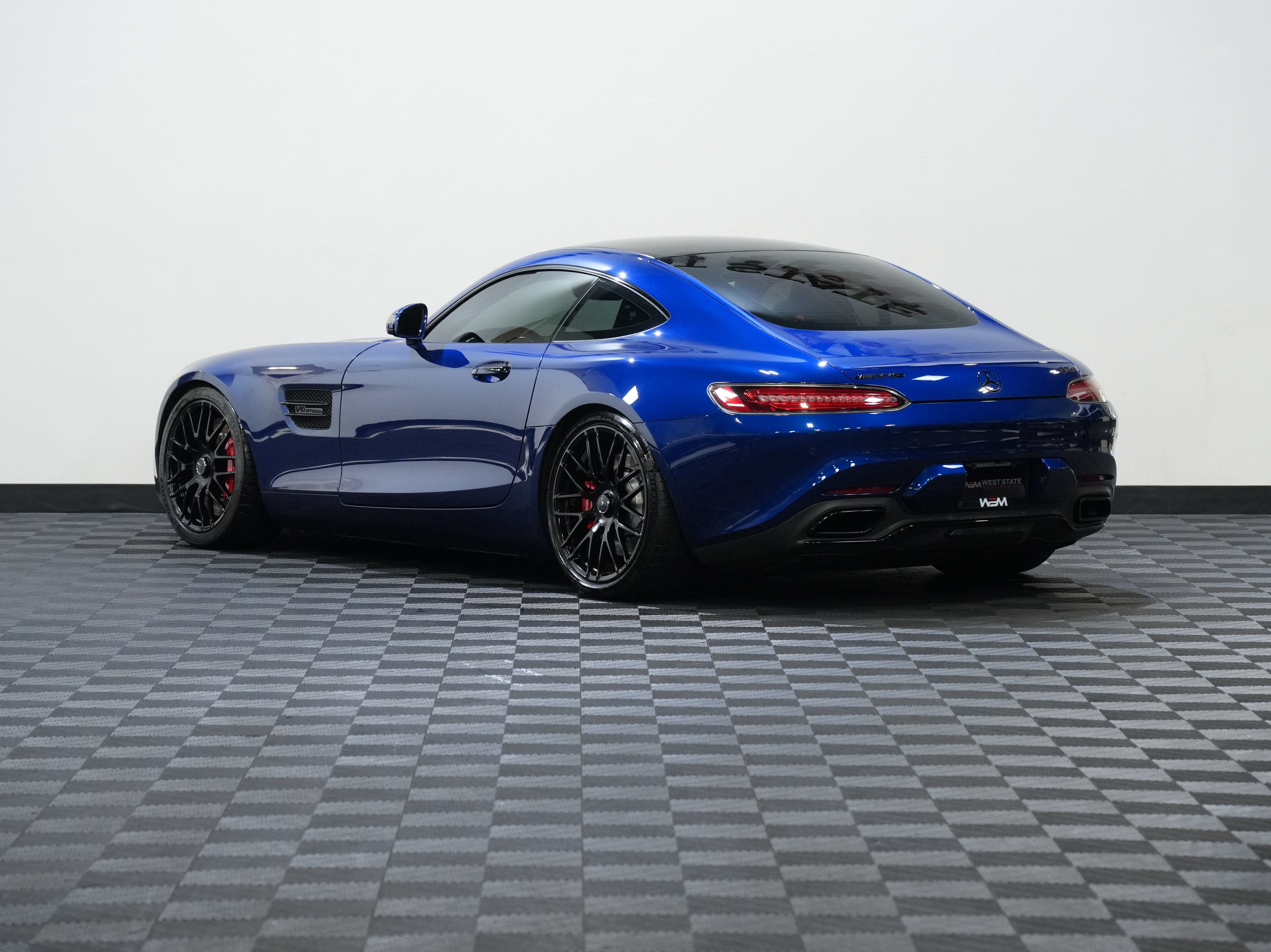 Used 2016 Mercedes-Benz AMG GT S image 8