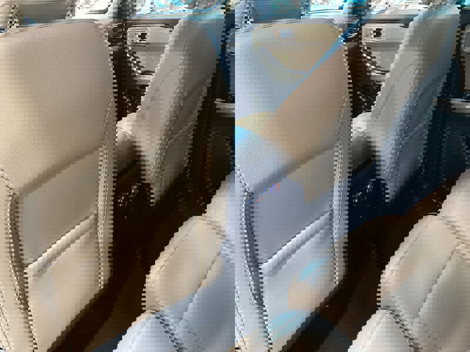 Used 2021 Ford Explorer Limited image 27