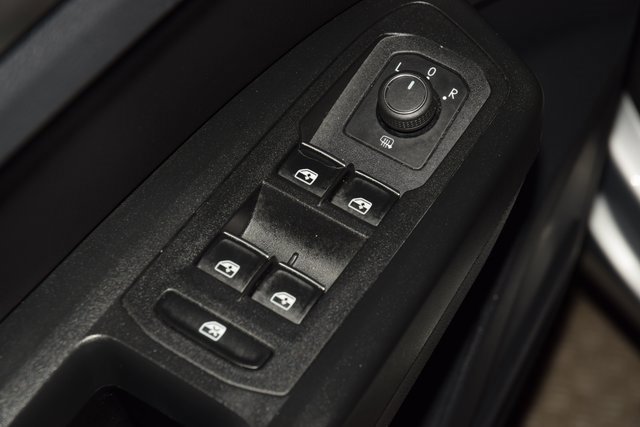 Used 2018 Volkswagen Atlas SE image 45