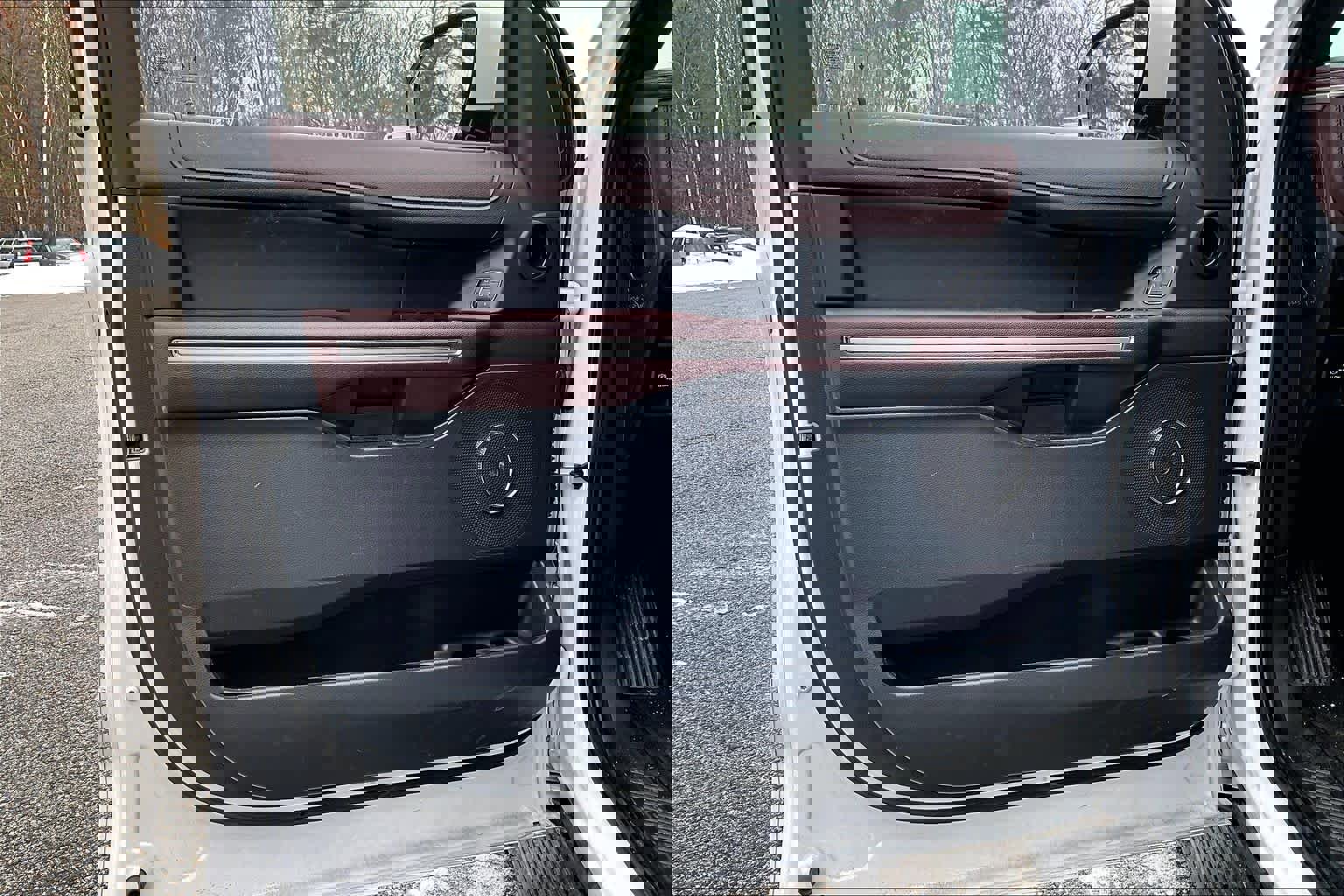 Used 2024 Ford Expedition Limited image 21